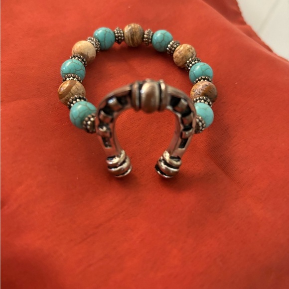Horseshoe Bracelet Turquoise and Silver toned. Cowboy Cowgirl Western - Picture 4 of 5
